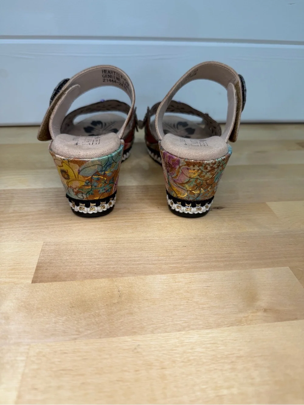 L'ATISTE Floral Embellished‎ Tan Wedge Sandals Boho